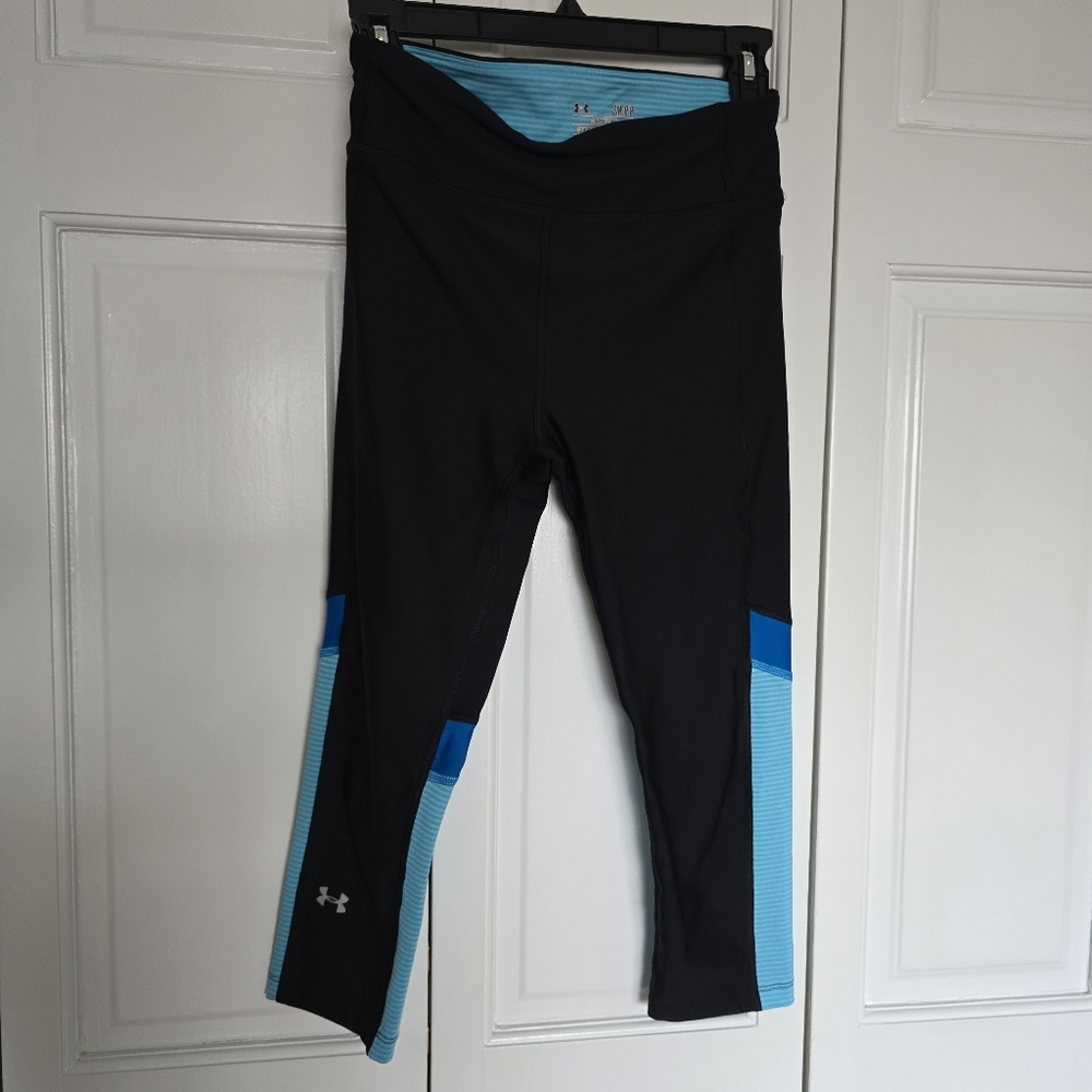 Under Armor Capri Compression Leggings - image 1